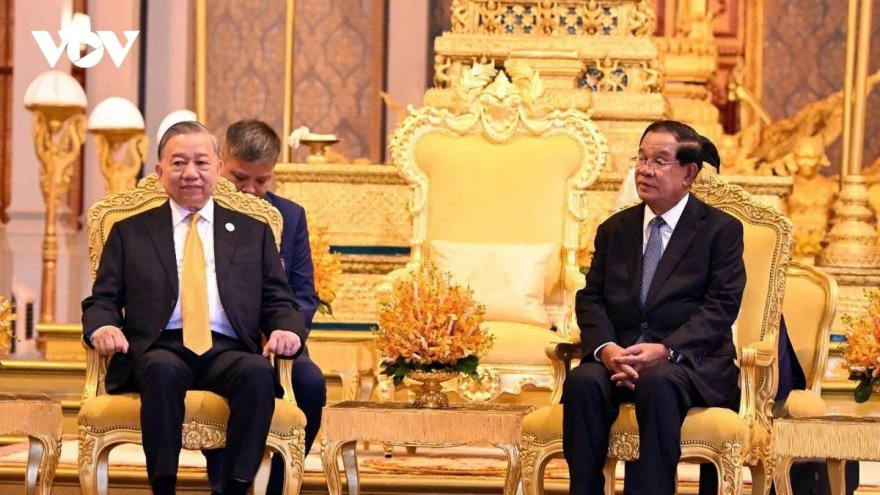 Party chief To Lam meets CPP leader Hun Sen in Phnom Penh